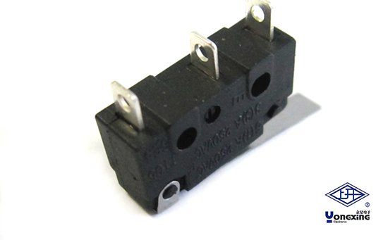 0673.jpg 微動(dòng)開(kāi)關(guān)